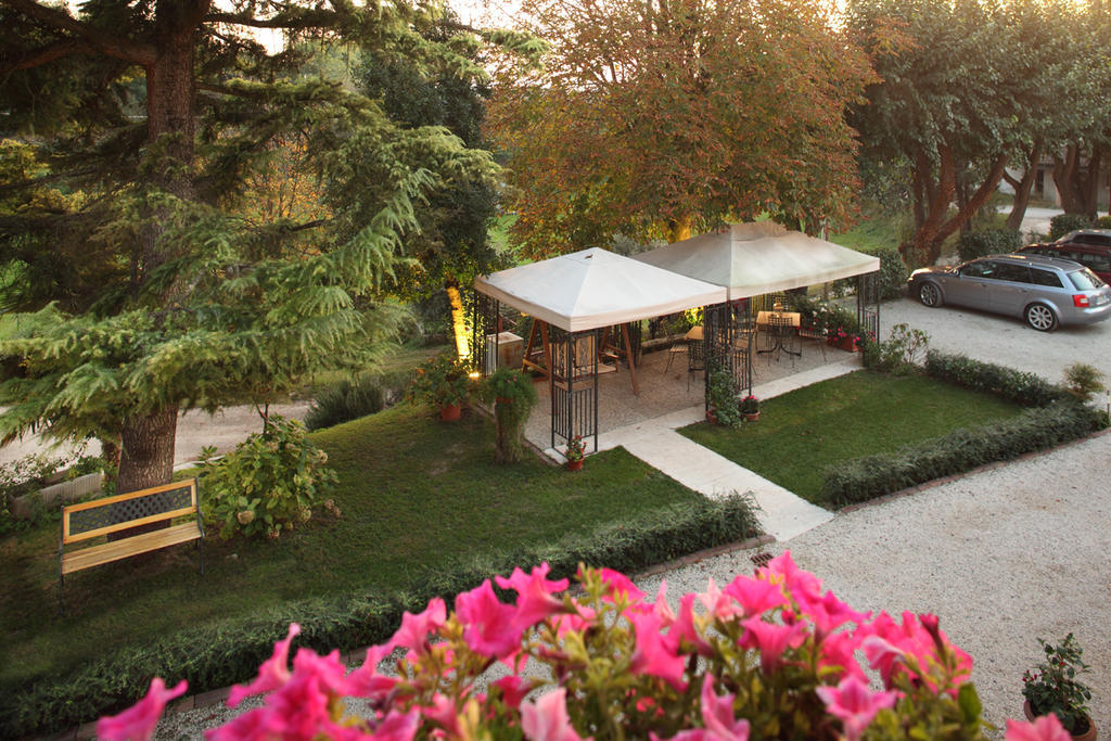 Le Vigne Di Adamo Villa Volta Mantovana Bagian luar foto